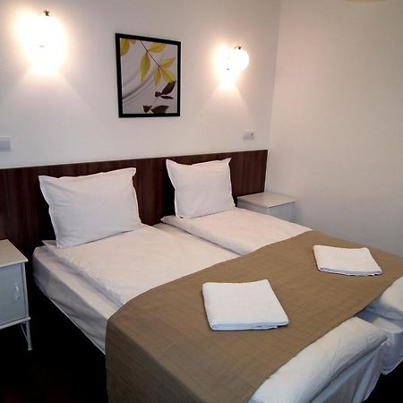 White House Veliko Tarnovo Quarto foto