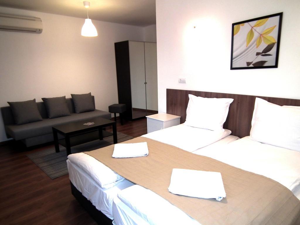 White House Veliko Tarnovo Quarto foto